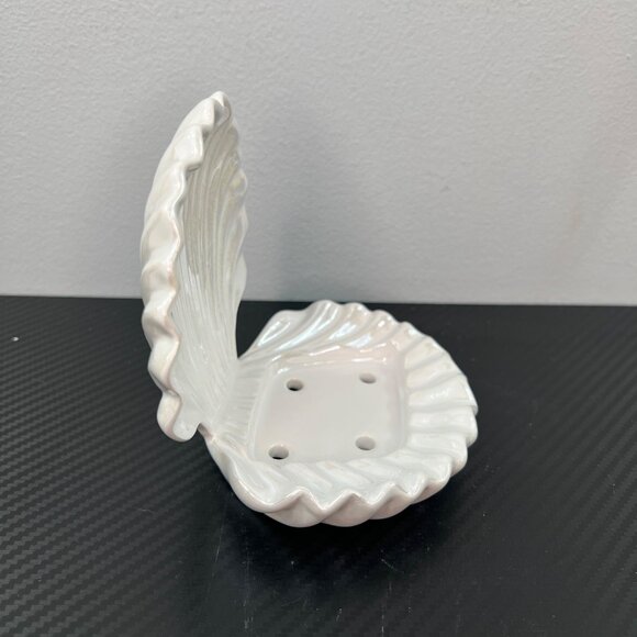 NEW Bath & Body Works Clam Shell Soap Holder Iridescent Seashell - Picture 4 of 7